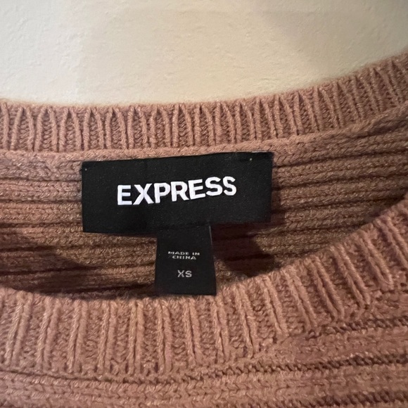 Cute Express Sweater Camel Brown Flattering sleeves xs worn once - Picture 5 of 6